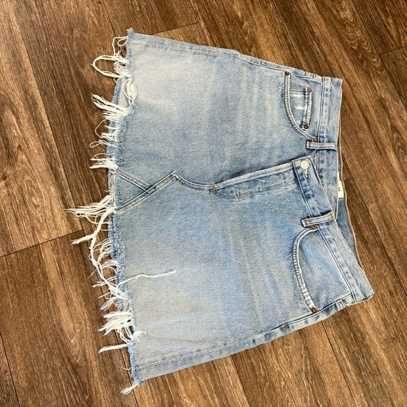 Agolde Criss Cross Buttonfly Distressed Denim Skirt Size 30 - Picture 10 of 12